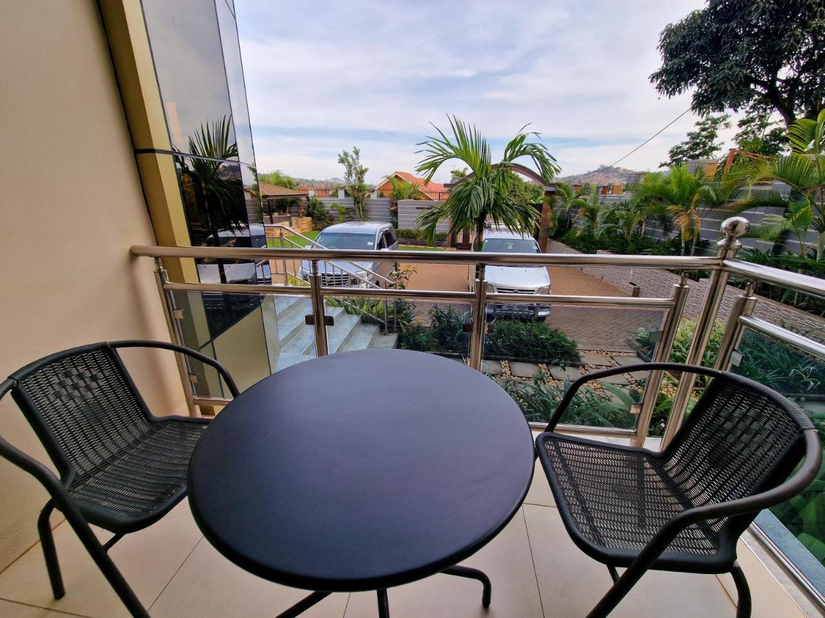 Eric Wilkins Apartments Lubowa Exterior foto